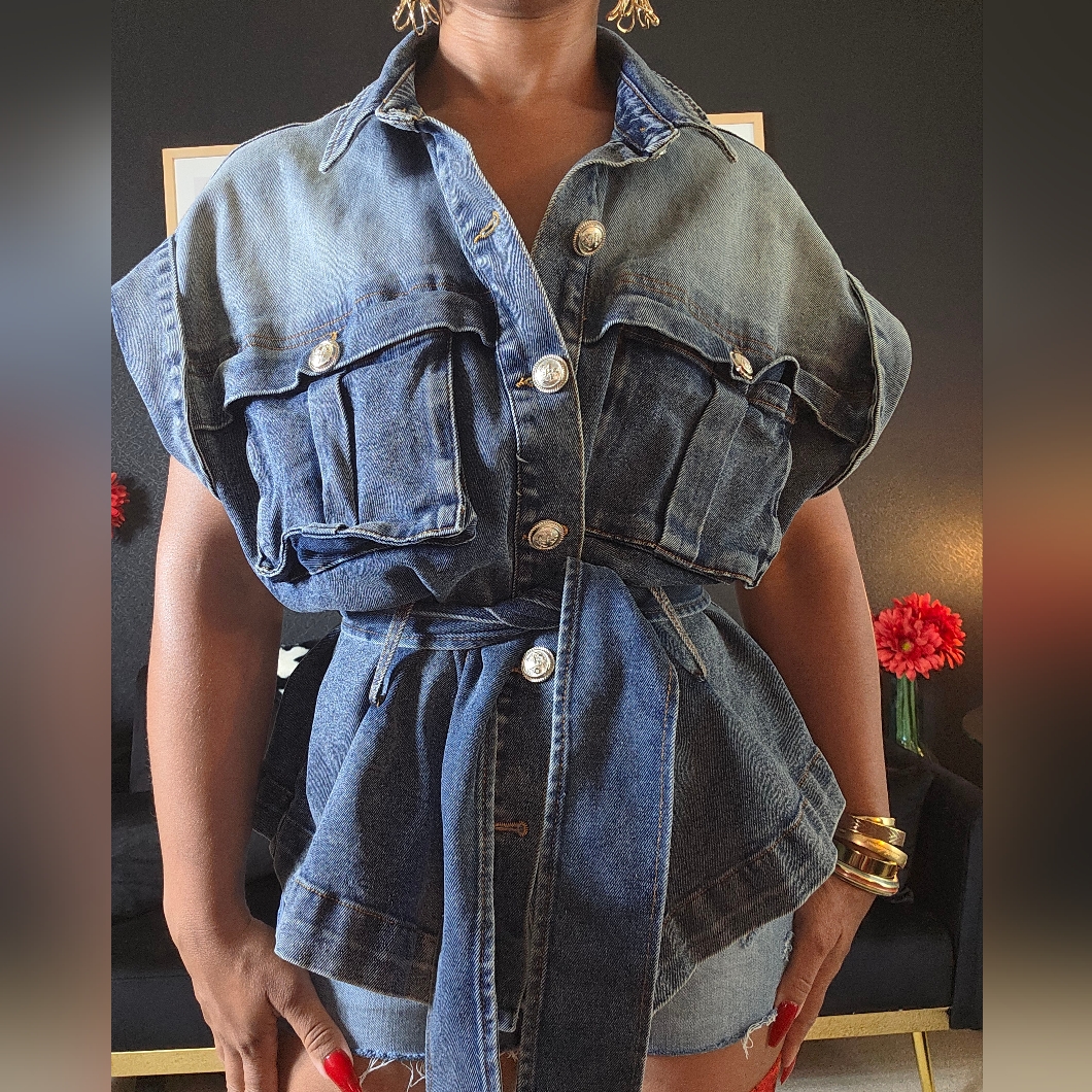 Denim Button-Up Women's Jacket Size Large Nwt